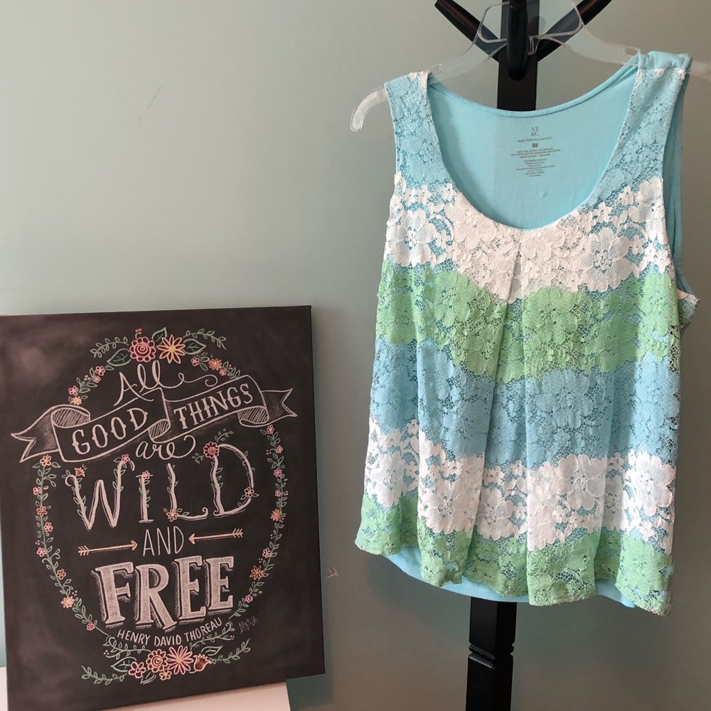 New York & Company lace tank top mint blue white L